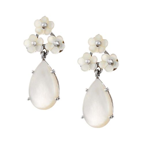 ARETES DROP MAGNOLIA MISS